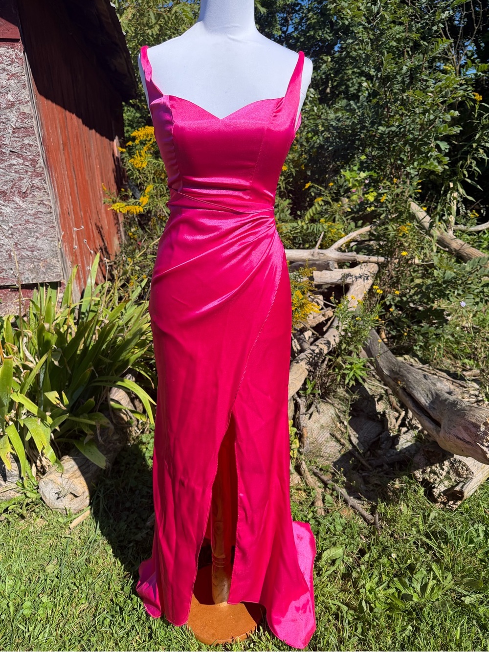 SHEIN Hot Pink Satin Prom Gown with Sweetheart Neckline